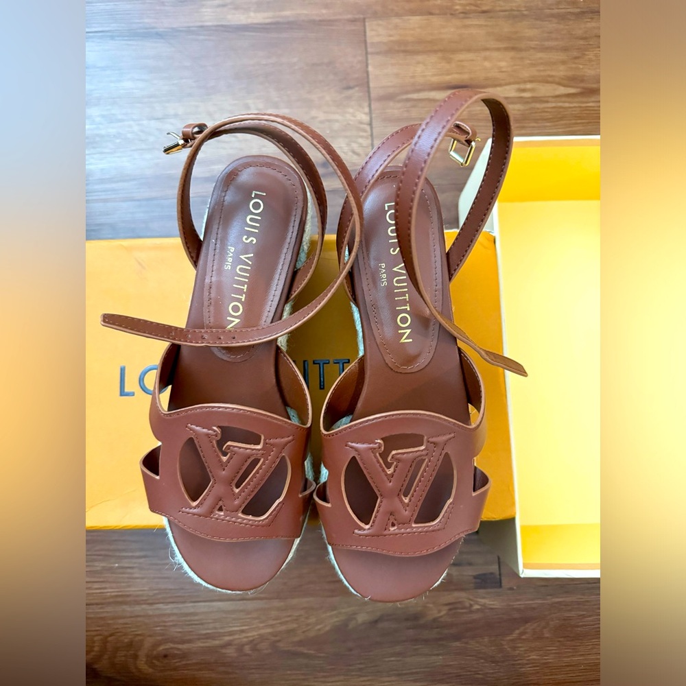 LOUIS VUITTON ISOLA WEDGE SANDAL